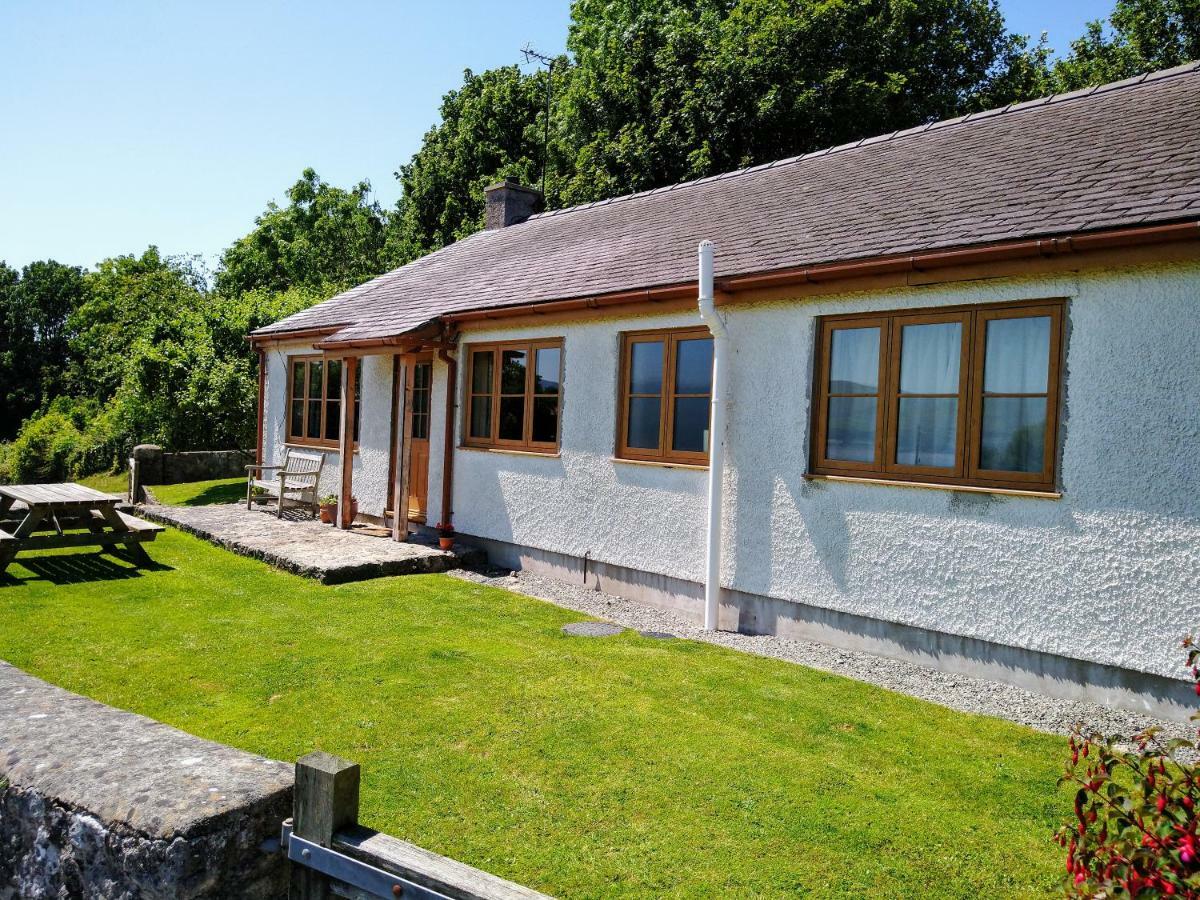 Llinos Cottage Beaumaris Extérieur photo